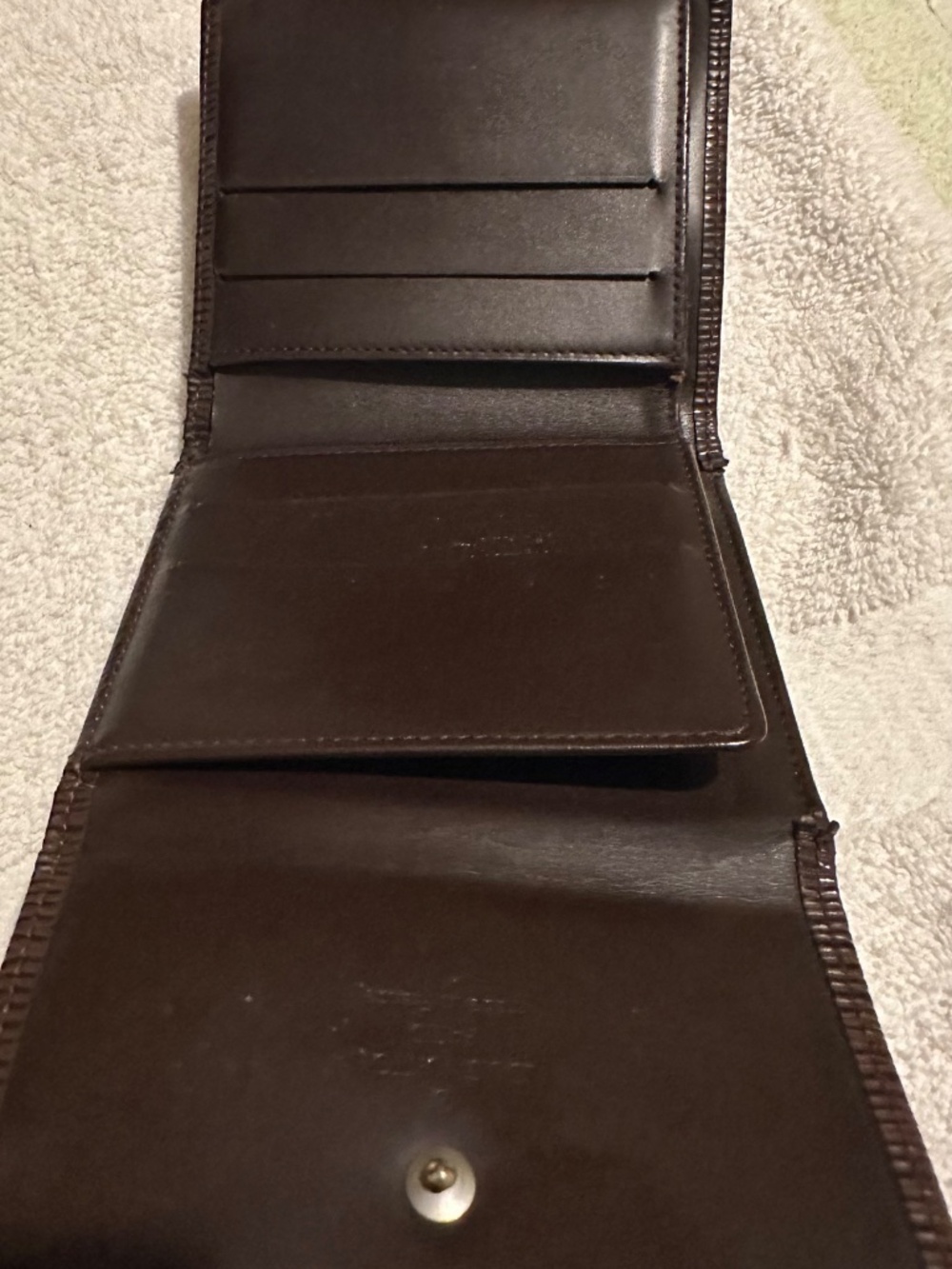 Louis Vuitton Vintage Epi Leather Wallet | Dark Brown Compact French Luxury - Picture 4 of 12